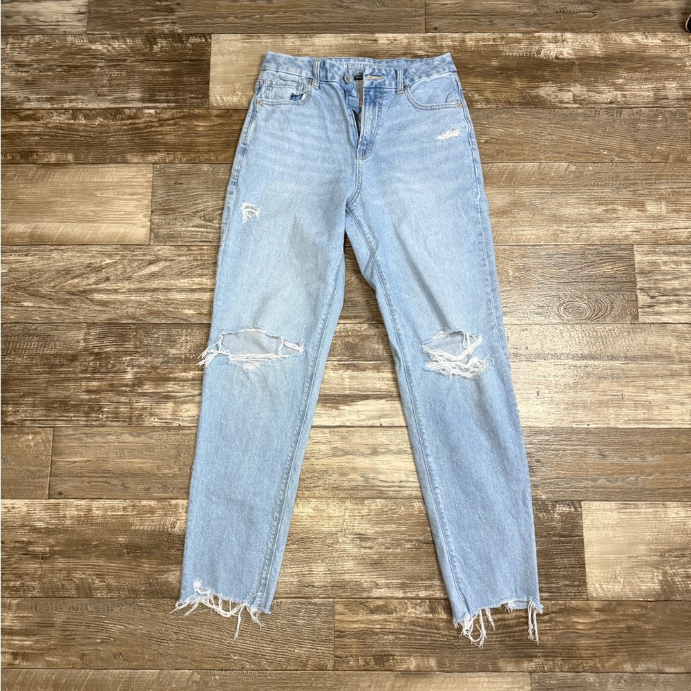 America Eagle distressed Light Blue Women's Jeans Size 6 Long